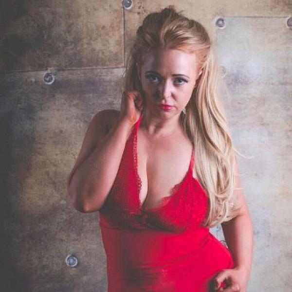 Leah Victoria webcam