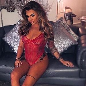 Lacey Maye webcam