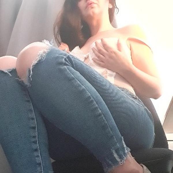 Bootylicious J webcam