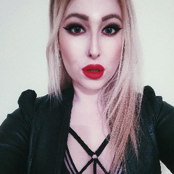 Khaleesi Kate webcam