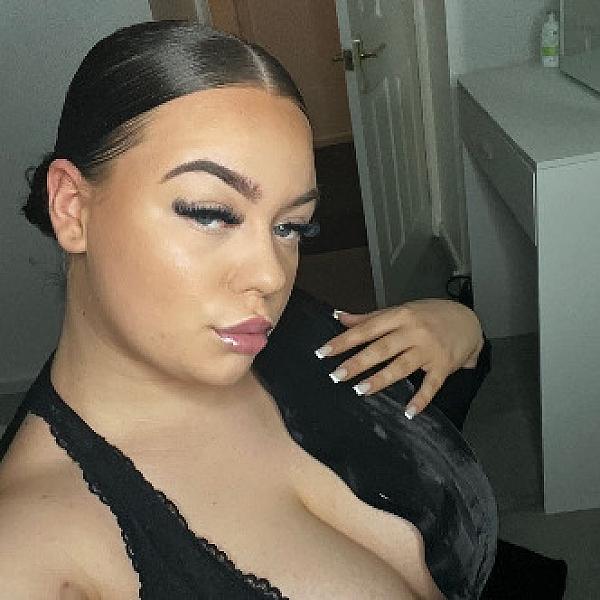 Amy Love webcam