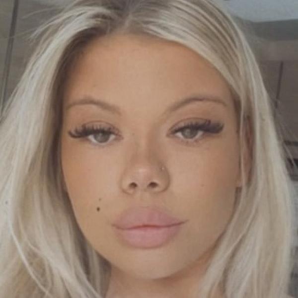 Lana Essex webcam