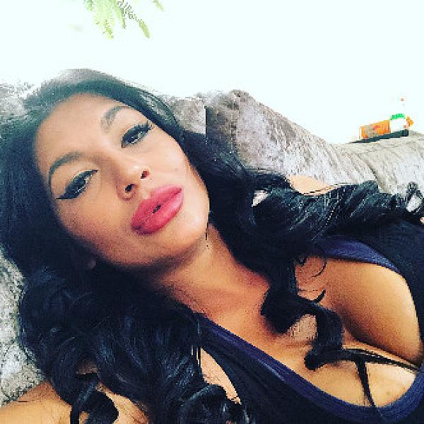 Jasmine Jurali webcam