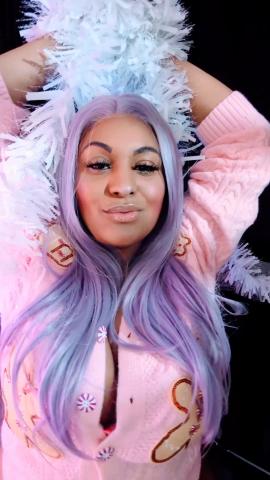 Ebony Diamonds's Tinsel temptation