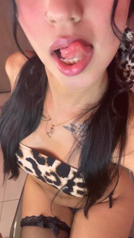 SilviaFerrer's I feel so sensual in this delicate lingerie. Each pose, each breath... its all a dance for you. Im s