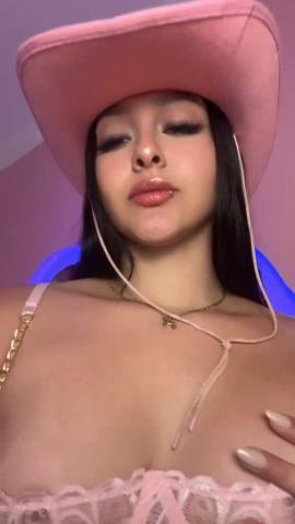 Celestina Cano's Bet you cant look away from this pink fantasy