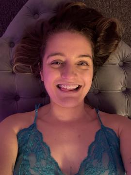 Tamsin RIley's LIVE on Babestation TV from 2.30 to 3.30 !!