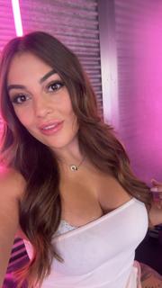 Alyssa Jay's I’m live on Sunday Funday!!
