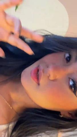 Mariam Collins's Heyy do you like how they bounce?